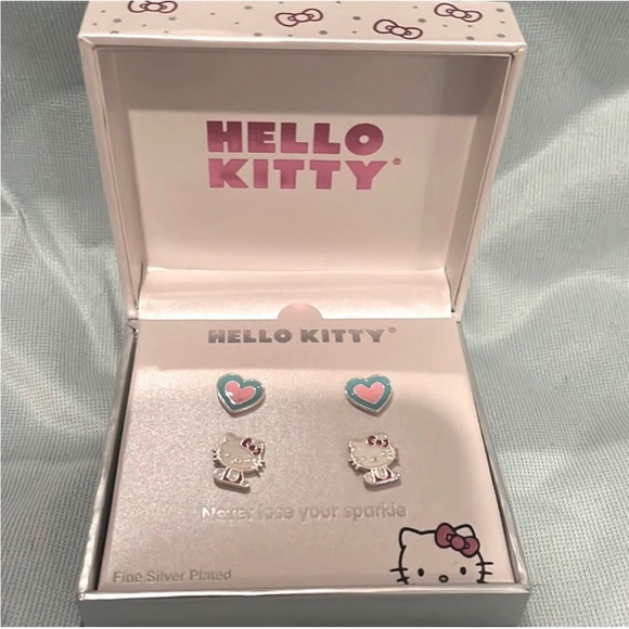 Hello Kitty Earring brass setting is a Silverstone comes with Stuff Toy as gift - Picture 3 of 4